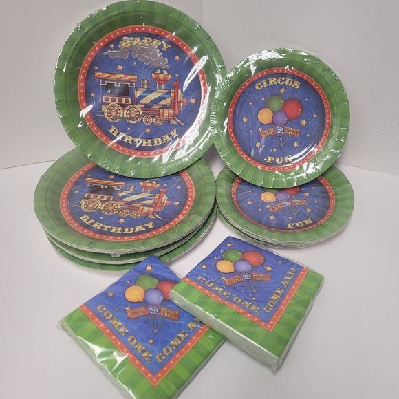 Ringling Bros Circus 3pk 7" & 4pk 9" Plates 2pk Napkins Train Clown Balloons - Picture 1 of 3